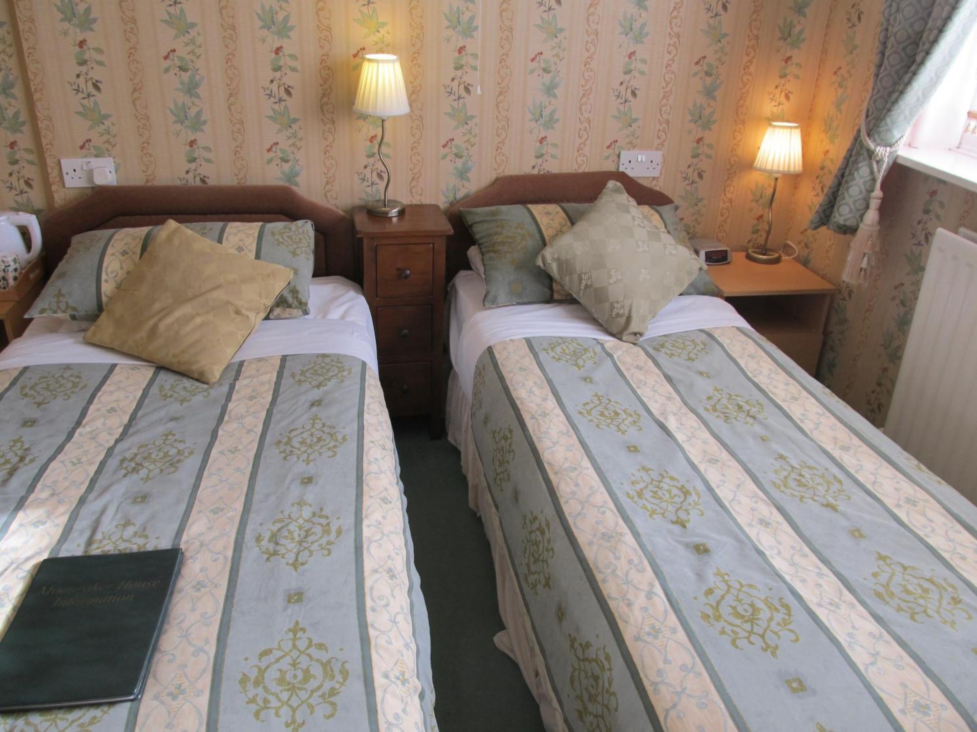 Moonraker House Hotel Stratford-upon-Avon Bagian luar foto