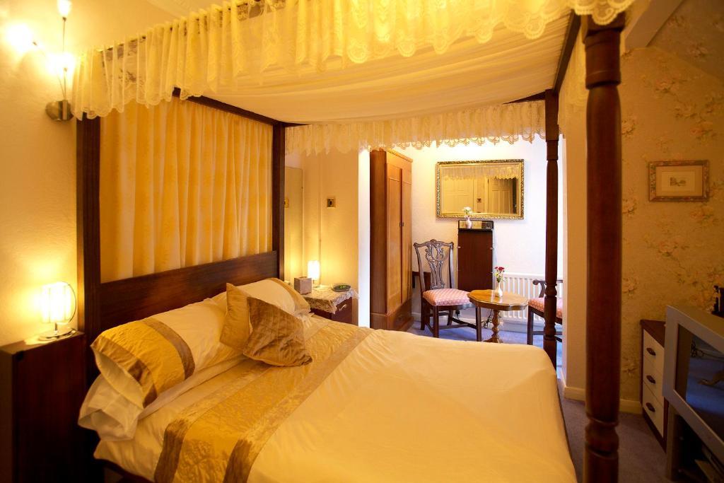 Moonraker House Hotel Stratford-upon-Avon Ruang foto